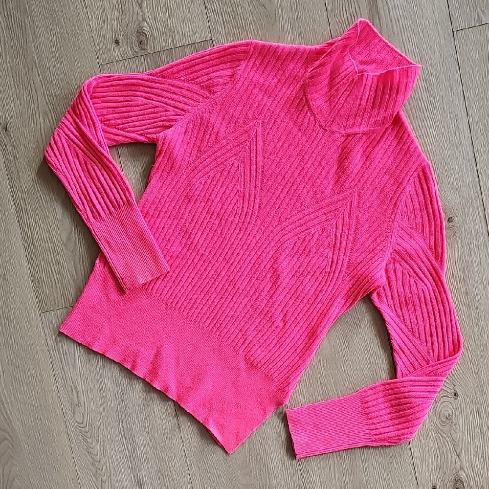 AKNVAS Cashmere Hot Pink Ribbed Turtleneck Sweater, Small